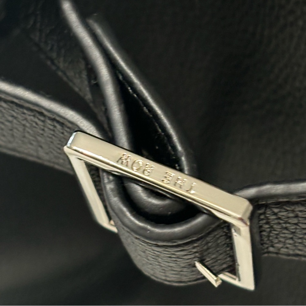 The Row Replica Black Leather Shoulder Bag - Picture 5 of 16